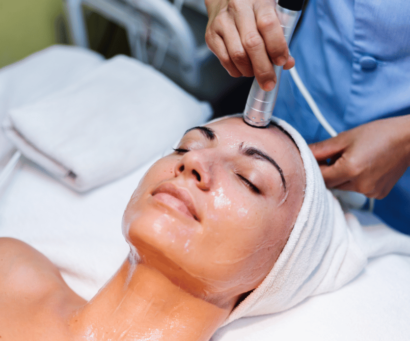 Hydra Facial Treatment - Instant Glow & Deep Skin Hydration
